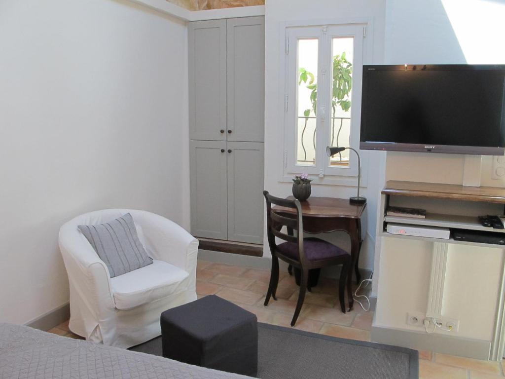 Mougins Village Holiday Lets نيس الغرفة الصورة